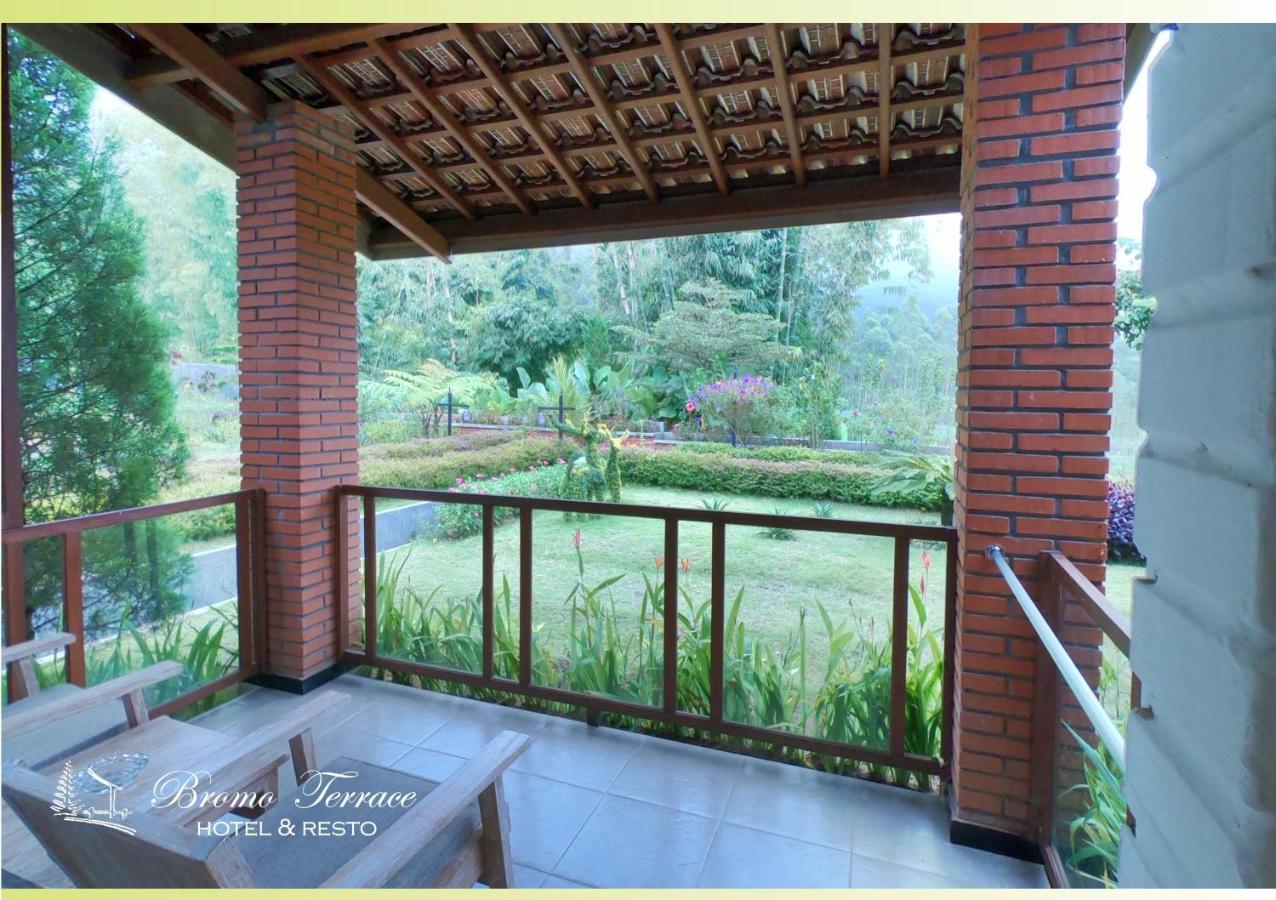 Bromo Terrace Hotel Extérieur photo
